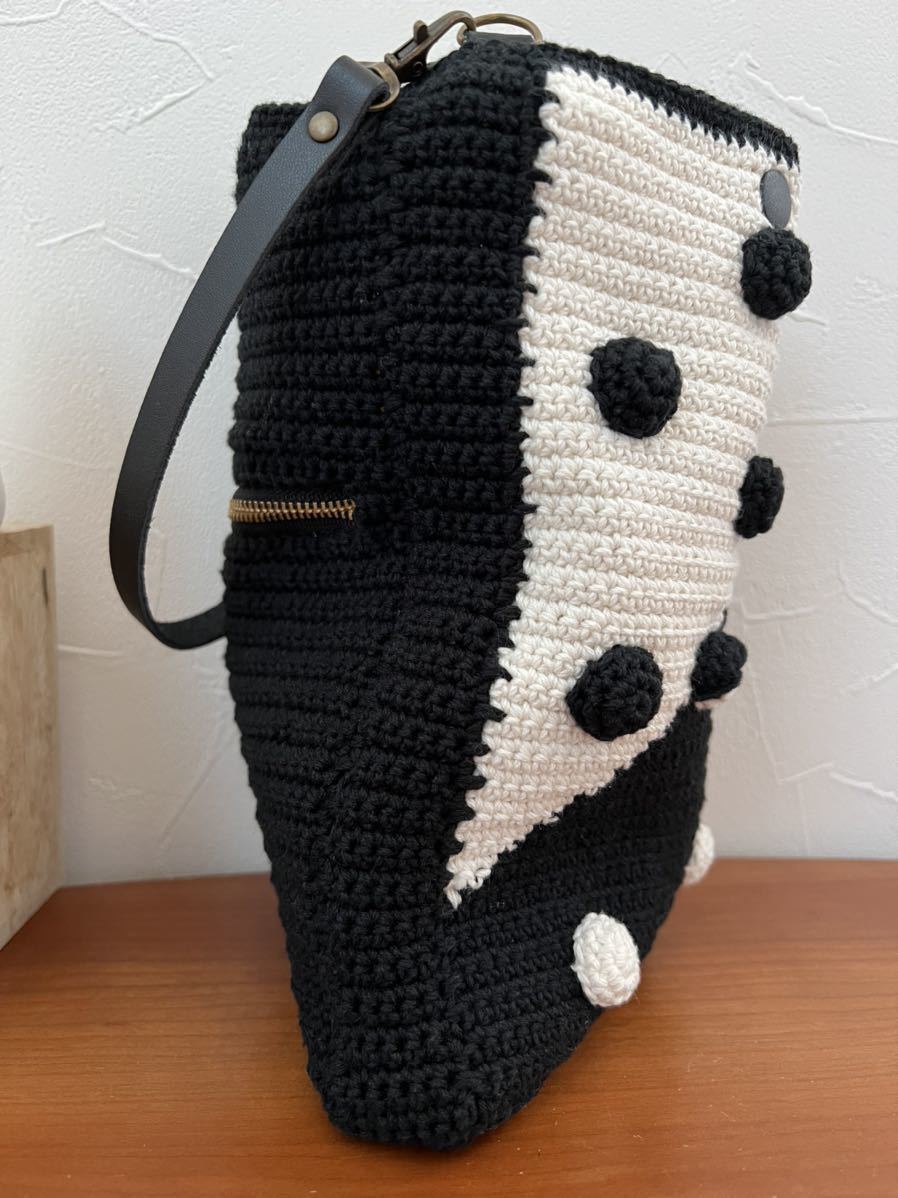 【handmade 01】かぎ針編み 手編み 大きめ モノトーン 水玉 ドット柄 スマホケース/iPhoneケース/携帯ケース ポーチ ショルダー バッグ