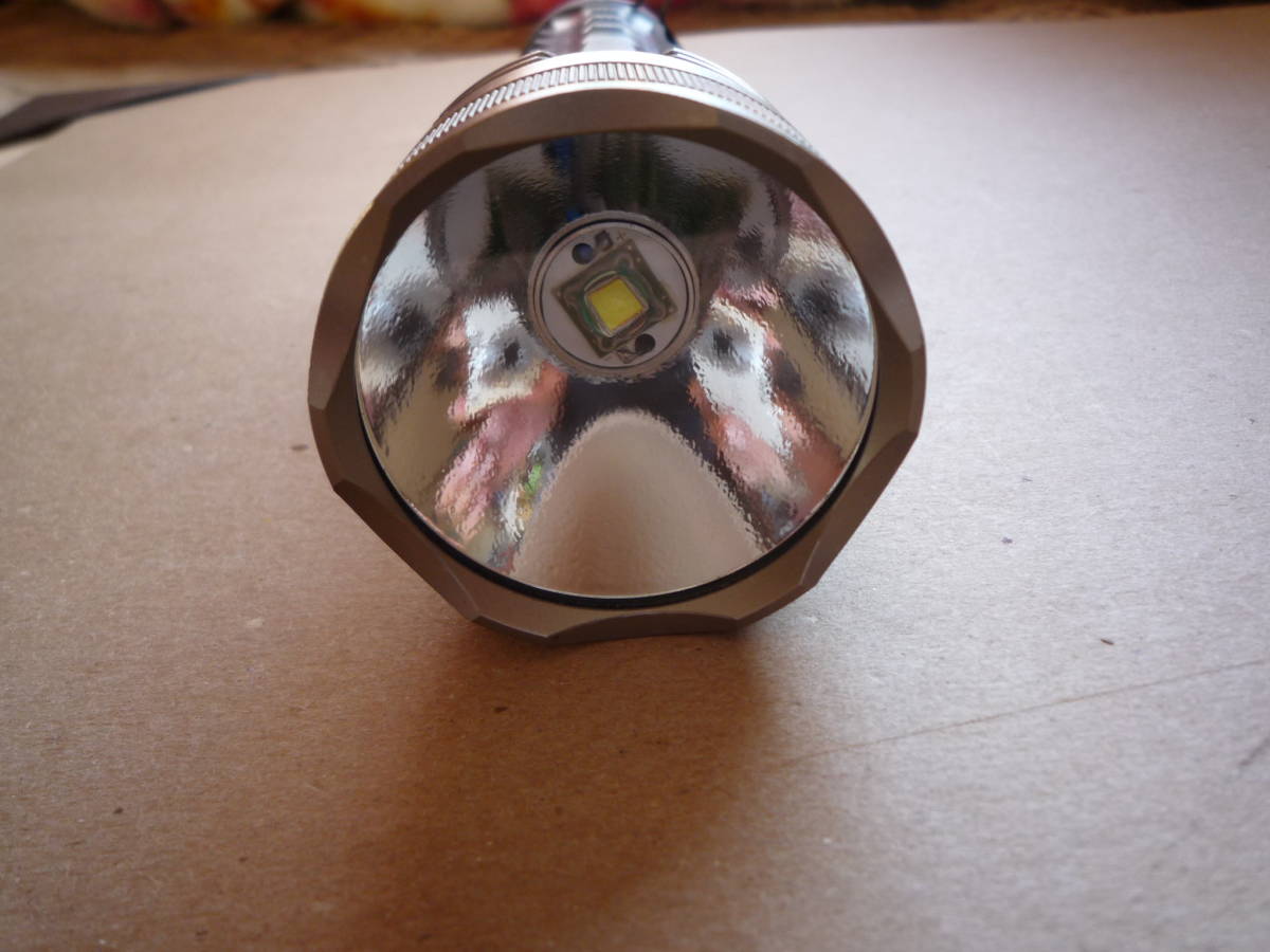SUREFIRE M6 GUARDIAN LumensFactory製旧LEDカスタムヘッド付 SUREFIRE M6 GUARDIAN LumensFactory製旧LEDカスタムヘッド付