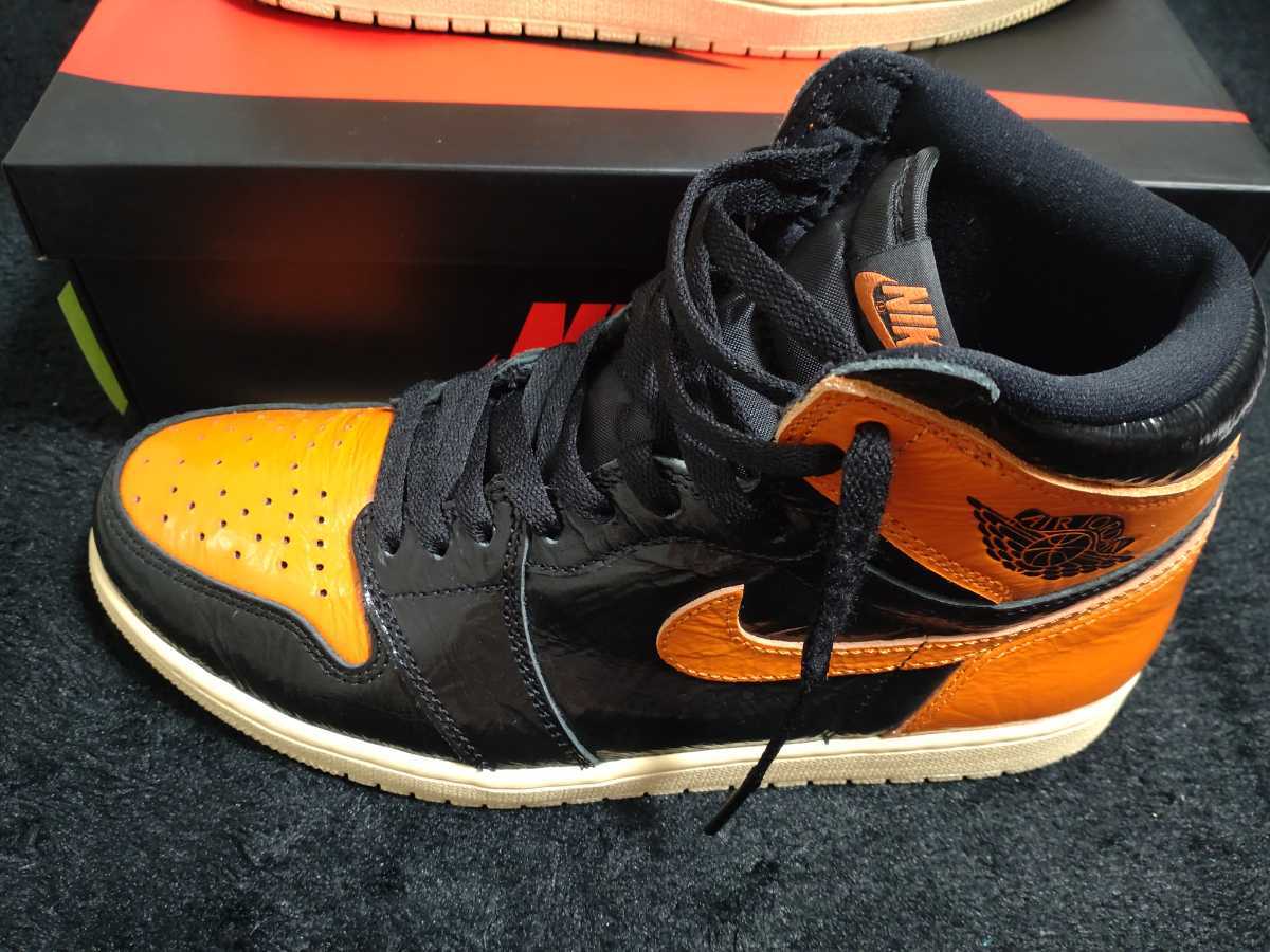 ☆ ナイキNIKE AIR JORDAN 1 RETRO HIGH OG 555088-028 シャッター