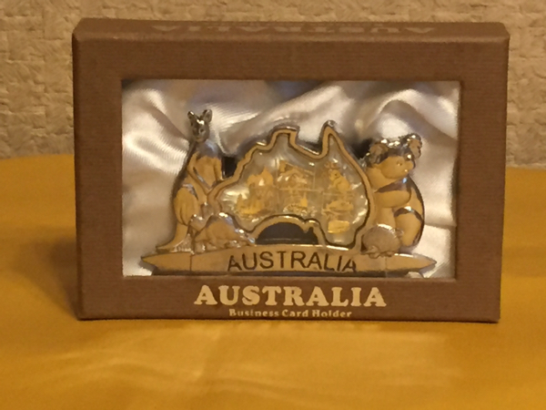  unused * on desk how about?? card holder ( Australia. . earth production..)* size 8,5×12,5×2,5