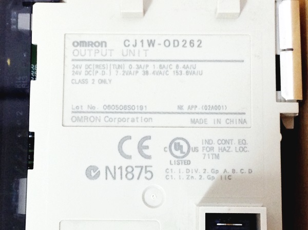 【AH-5847】★送料無料★ 未使用品 OMRON オムロン PLC CJ1シリーズ トランジスタ出力ユニット CJ1W-OD262_画像6