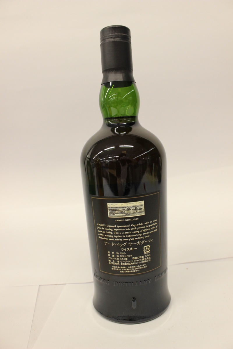 1円~ おたからや◇J0528-27 アードベッグARDBEG ウーガダールUIGEADAIL スコッチSCOTCH ウイスキーWHISKEY ARDBEG 10年 箱あり グラス付き シングルモルトウィスキー