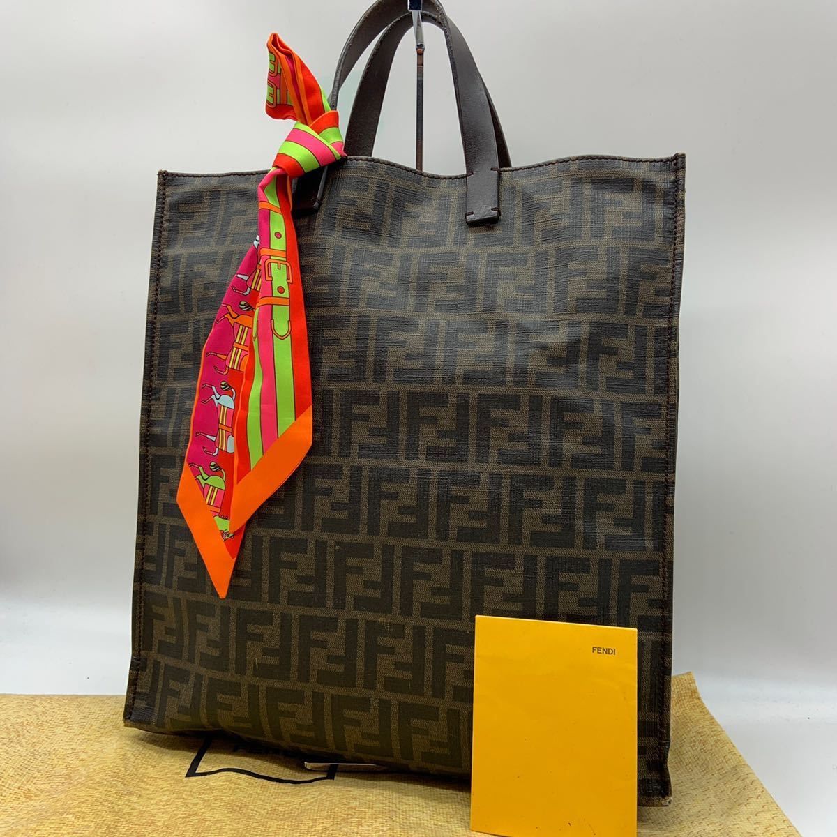 ○最高級 ○廃盤 ○稀品 FENDI フェンディ トートバッグ ハンドバッグ 今年の新作から定番まで! FENDI フェンディ トートバッグ ハンドバッグ PVC×レザー ハンドバッグ
