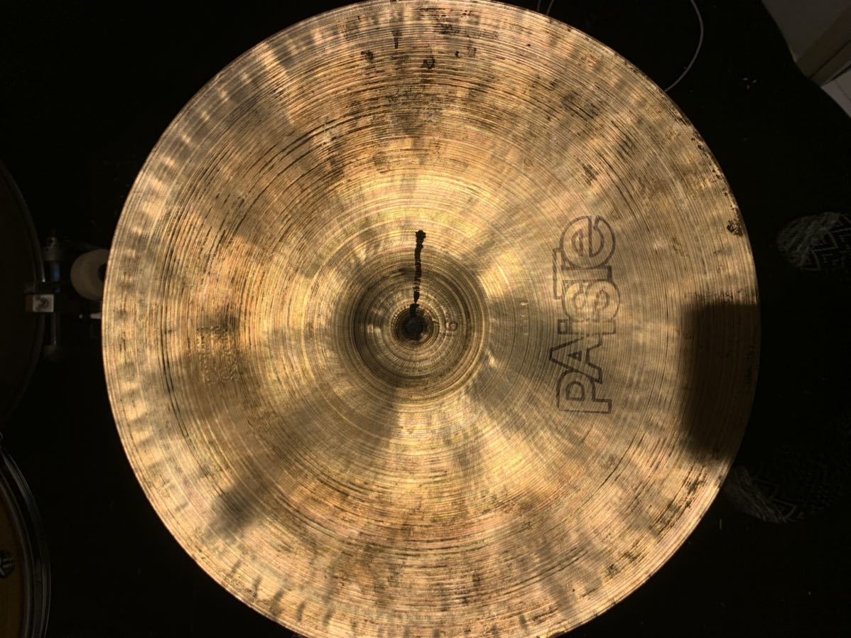 旧型　Paiste 2002 パイステ2002 16インチ　クラッシュ1115g 黒ロゴ　ヴィンテージ　シンバル_画像3