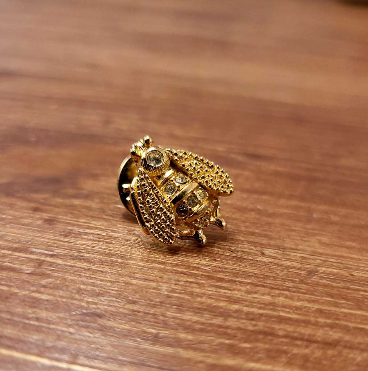  beautiful goods *Christian Dior Vintage laperu pin brooch tiepin tie tack bee motif Be Gold antique Old Dior 