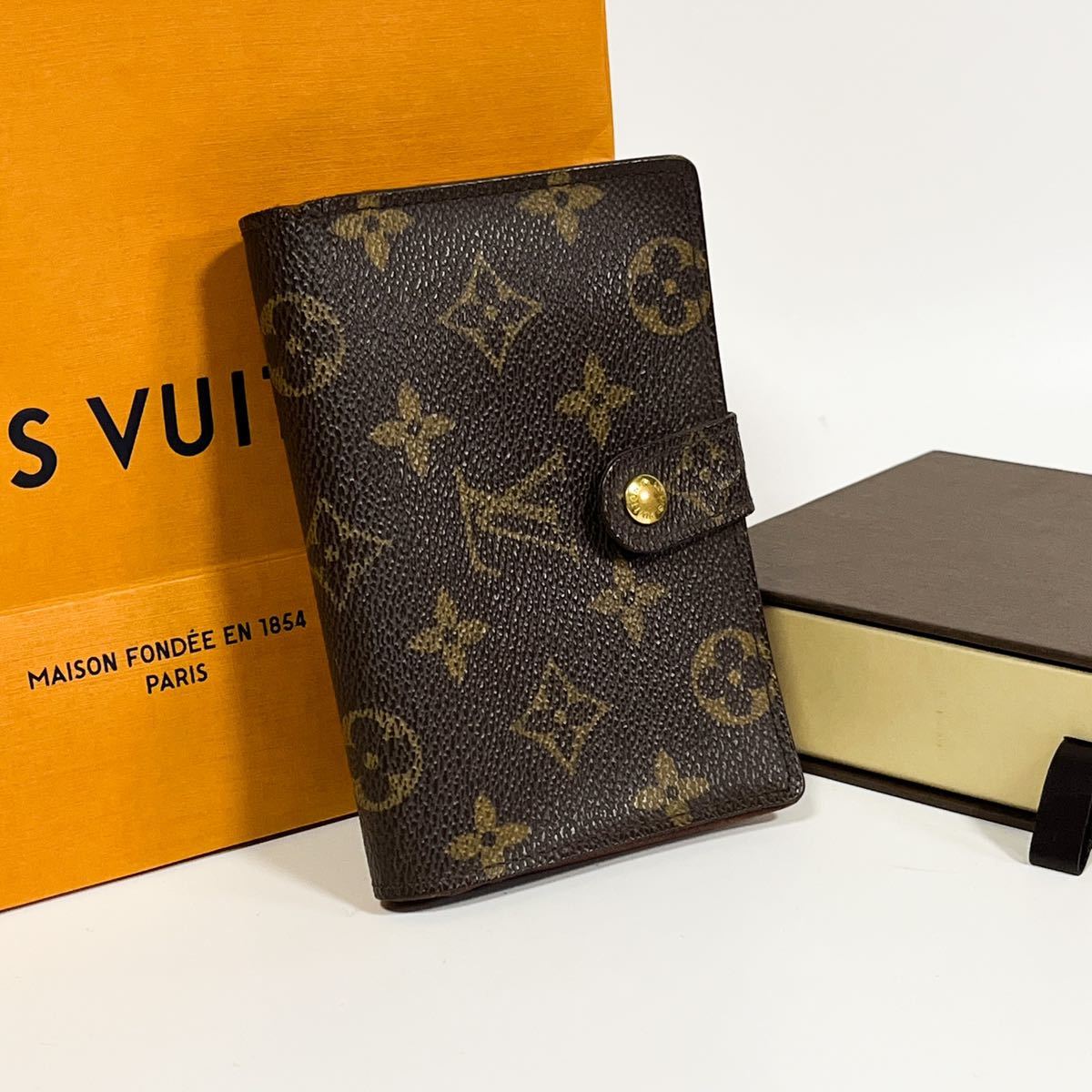 ルイヴィトン 財布 LOUIS VUITTON がま口財布 ポルトフォイユ