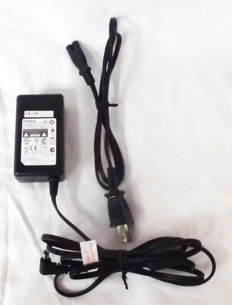 国内外の人気 Roland V-Combo VR-09 6シンセサイザー 61鍵盤 専用AC ...
