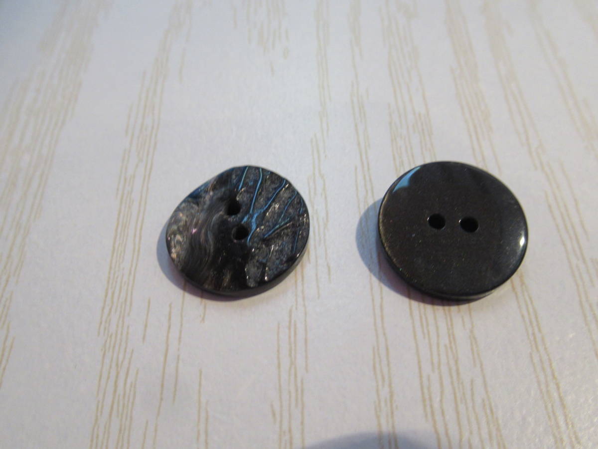 手芸 和洋裁用釦 ボタン 貝調彫刻二つ穴ボタン（15mm9個入り）ブラック b21-09ka_画像2