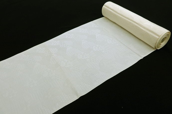 inagoya【当店お薦めの逸品】大量入荷!!!!☆WHITE SILK☆◇高級紋意匠-美しい地模様-◇丹後ちりめん【白生地◆着尺】正絹 反物 v9596sk_画像1