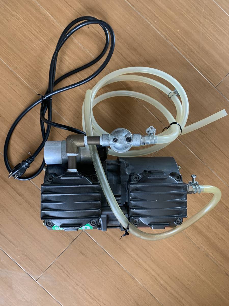 歯科技工 コンプレッサー (セラフュージョンに使用してました