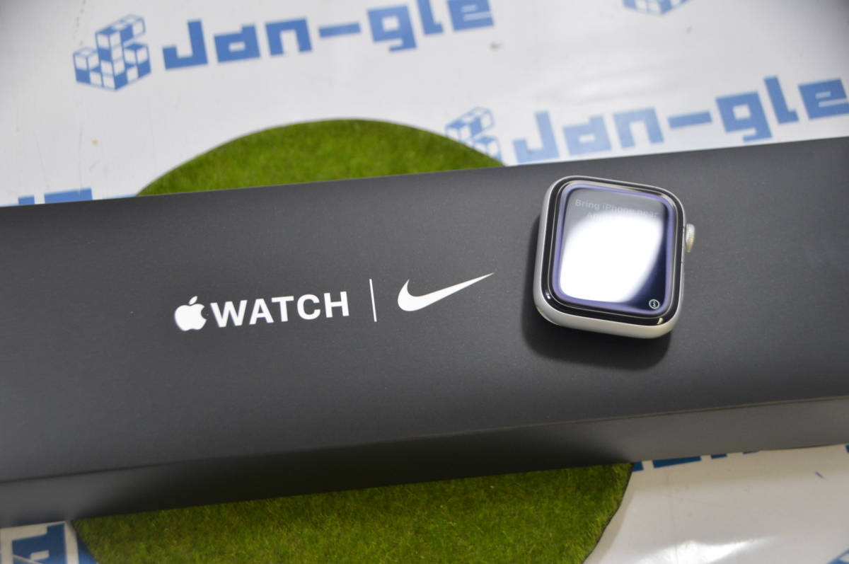 Ω Apple Apple Watch Nike SE GPSモデル 44mm MYYH2J/A 格安1円