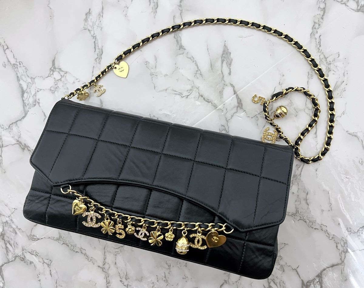 ものや CHANEL チェーン チョコバーの通販 by miwa⭐︎毎日出品中