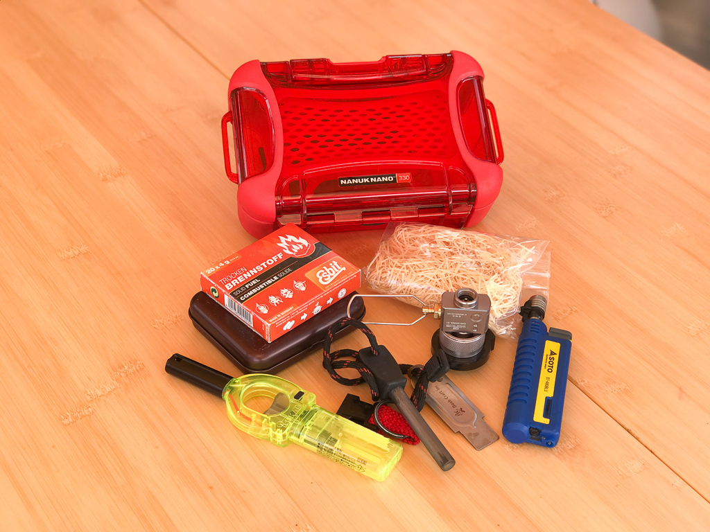 未使用 ☆ 訳あり品 ☆ NANUK NANO 310 320 330 セット ブラック 未使用 ☆ 訳あり品 ☆ NANUK NANO 310 320 330 セット ブラック