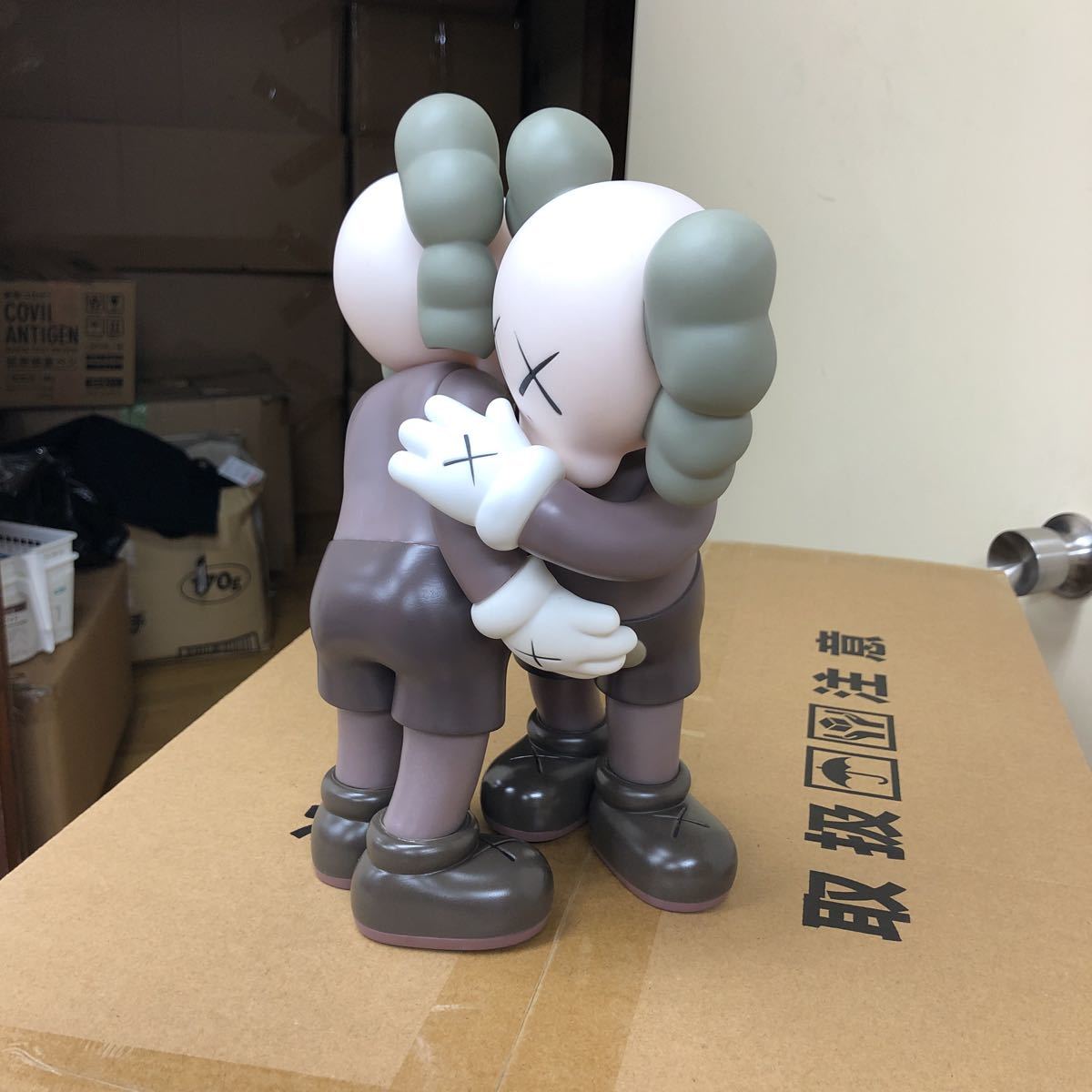 未展示品KAWS TOGETHER フィギュアブラウン _画像2