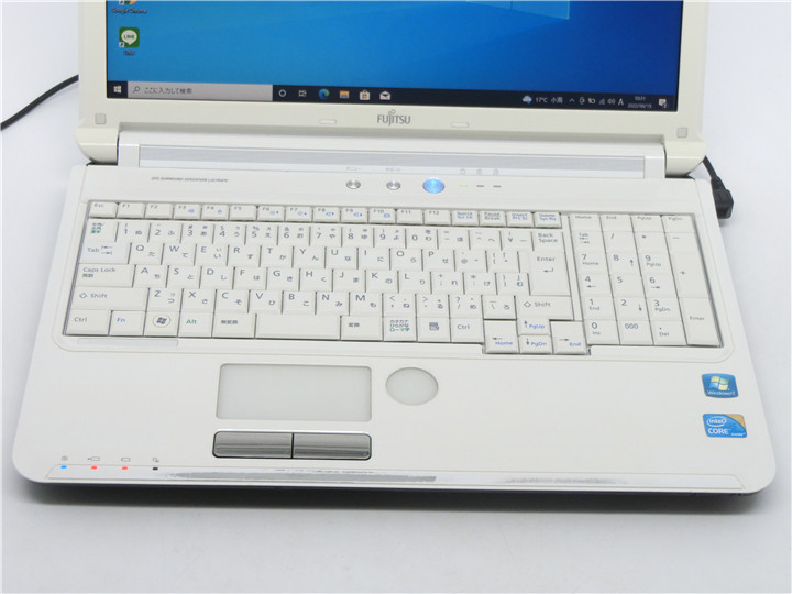 カメラ内蔵　中古/15.6型/ノートPC/Windows10/新品SSD256GB/4GB/i5-M560/FMV　AH55/C　　Office搭載/HDMI/無線WIFI/テンキー_画像2