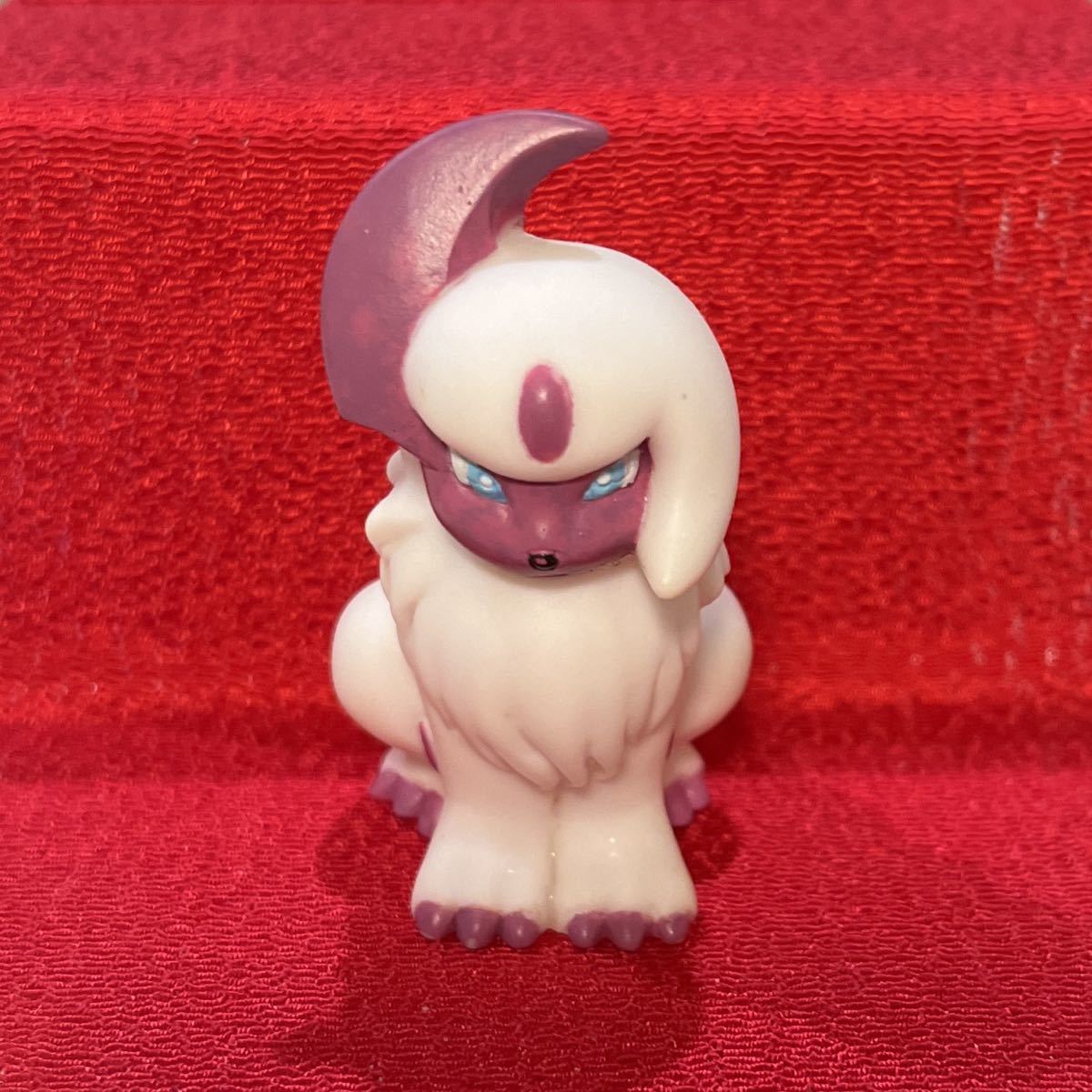 希少】ポケモン ポケットモンスターアブソル 色違い 指人形 希少】ポケモン ポケットモンスターアブソル 色違い 指人形
