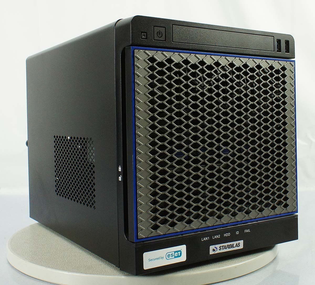 Xeon E3-1268L V3搭載/OS無し/メモリ8GB/HDD4TB×2/WD RED/STARBILAS