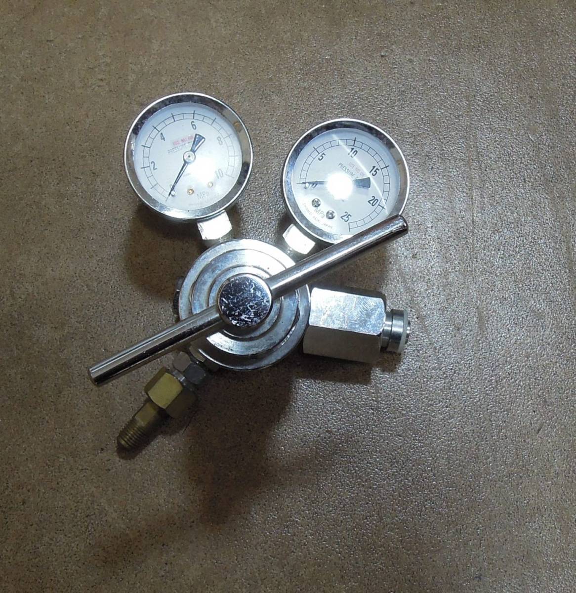 小割切断機 卓上切断機 宝石加工 小割切断機 卓上切断機 宝石加工