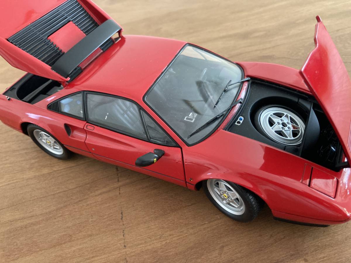 新品未使用 Ferrari 328 GTB quattrovalvole フェラーリ 1/18 ミニカー 左サイドミラー破損あり_画像2