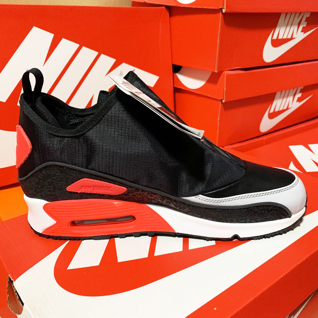 新品 NIKE AIR MAX 90 UTILITY サイズ28cm US10 国内正規品 黒 新品 NIKE AIR MAX 90 UTILITY サイズ28cm US10 国内正規品 黒