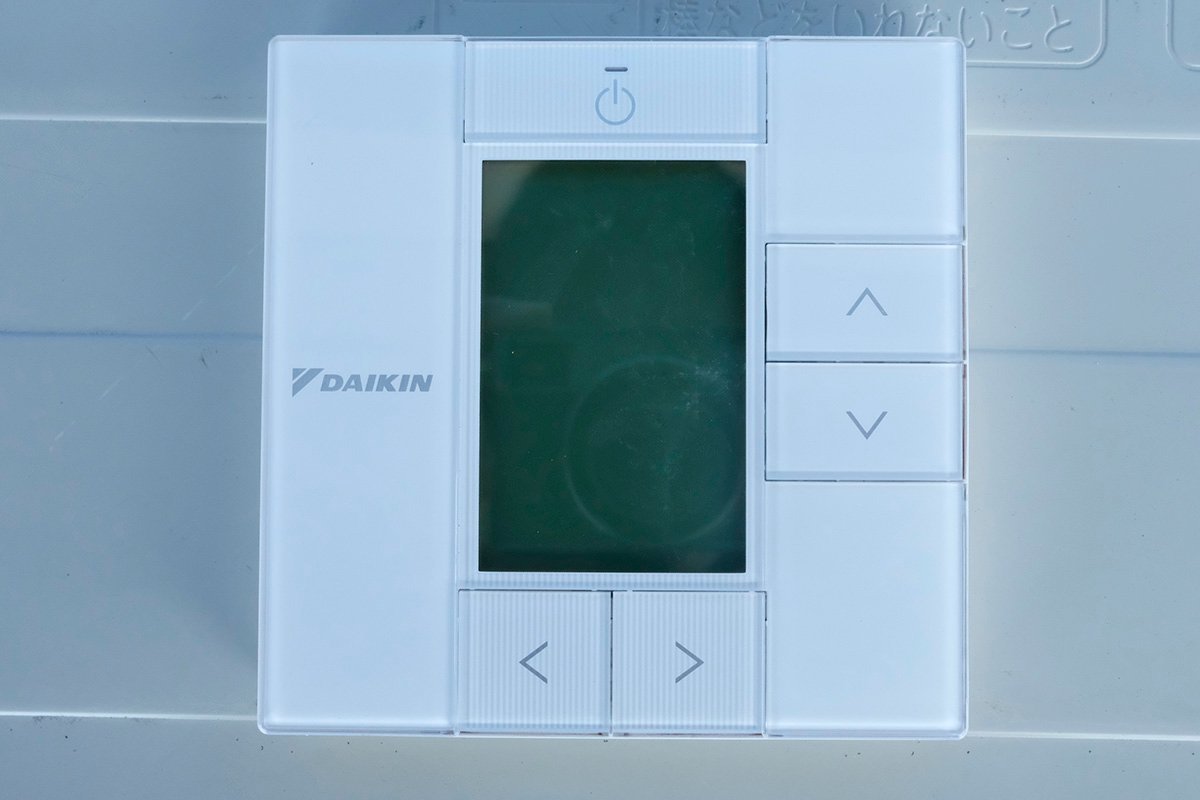 ダイキン DAIKIN 天井カセット型 パッケージエアコン FHCP80EN 天カセ 3馬力 2方向ダクト仕様 単相200V 2021年製 中古 冷房 空調 暖房_画像10