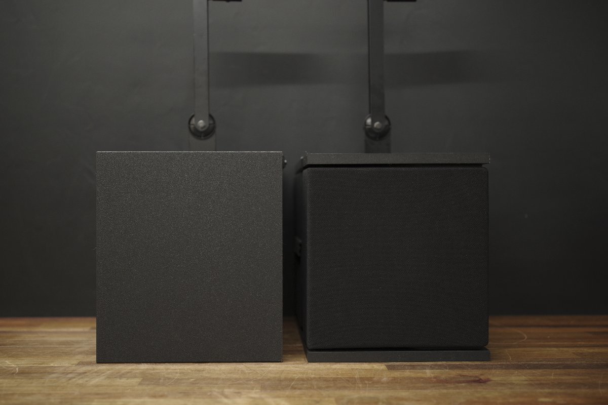 ジャンク BOSE 301 MUSIC MONITOR Ⅱ SPEAKER 天吊りブラケット ジャンク BOSE 301 MUSIC MONITOR Ⅱ SPEAKER 天吊りブラケット