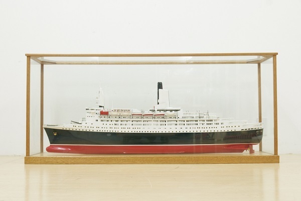 全長135cm クイーンエリザベスⅡ 大型船舶模型 Queen Elizabeth2 1/220 ガラスケース 引取限定 コレクション 豪華客船 英国