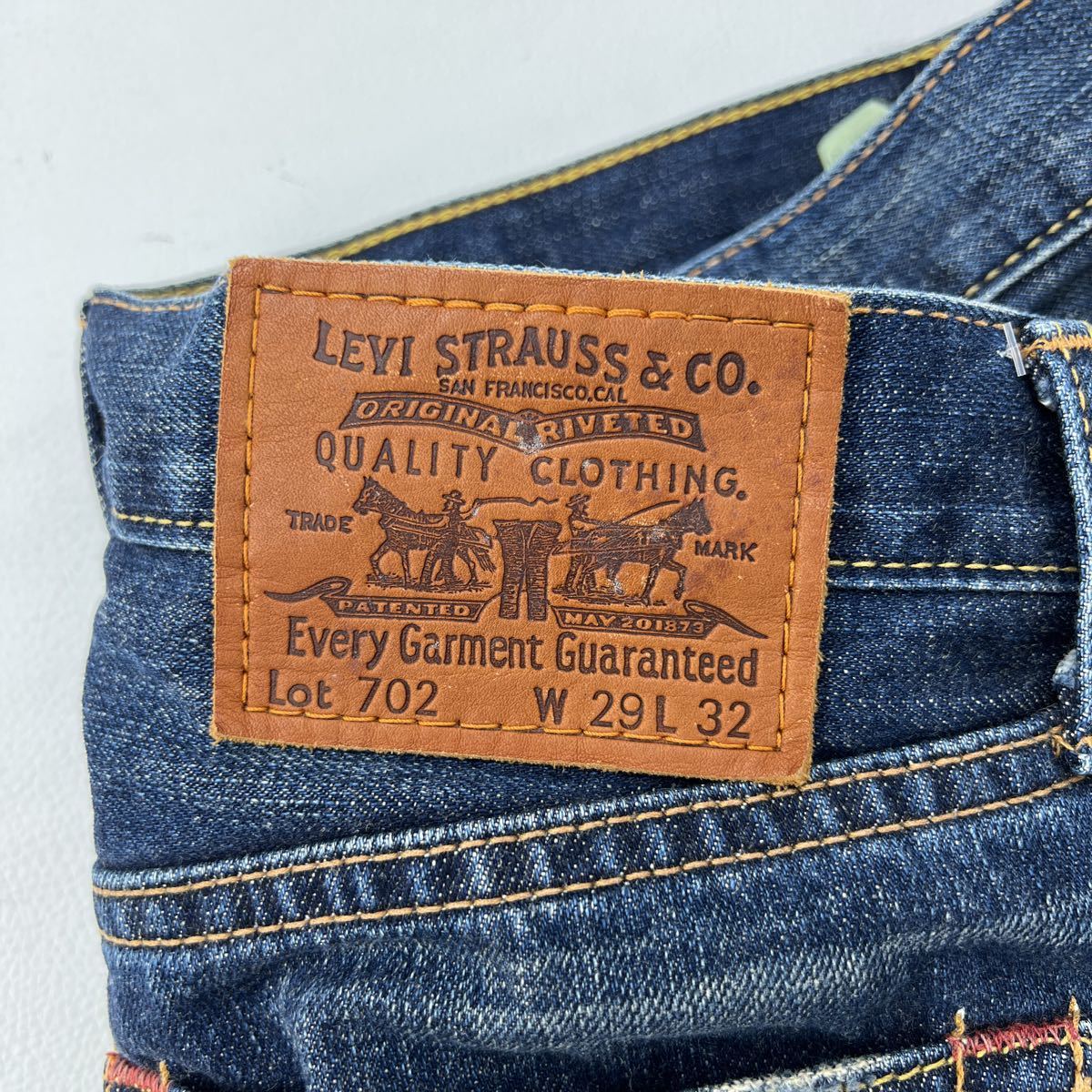 リーバイス ☆ LEVIS 702 00702-0015 ストレート デニムパンツ ジーンズ 29 インディゴ 色落ち良好♪ THE定番 アメカジ 古着MIX■Ja3974_画像6