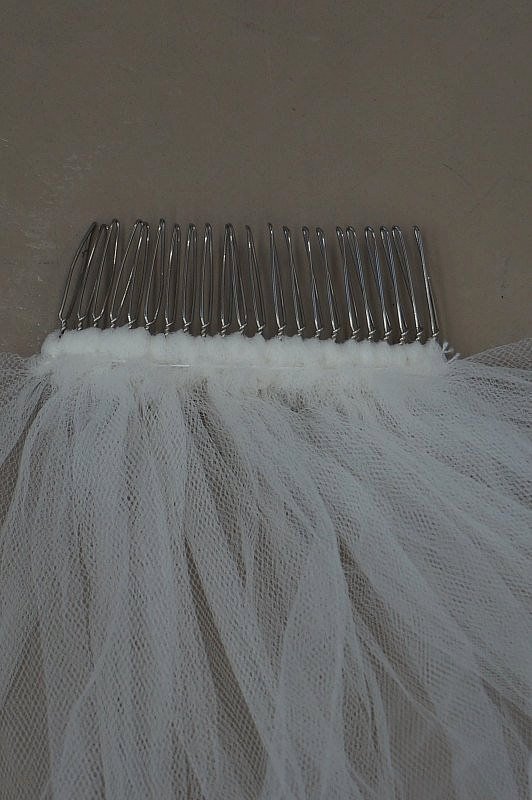  first come, first served! free shipping * used * auger n material * veil **J1205-14* eggshell white * comb attaching 