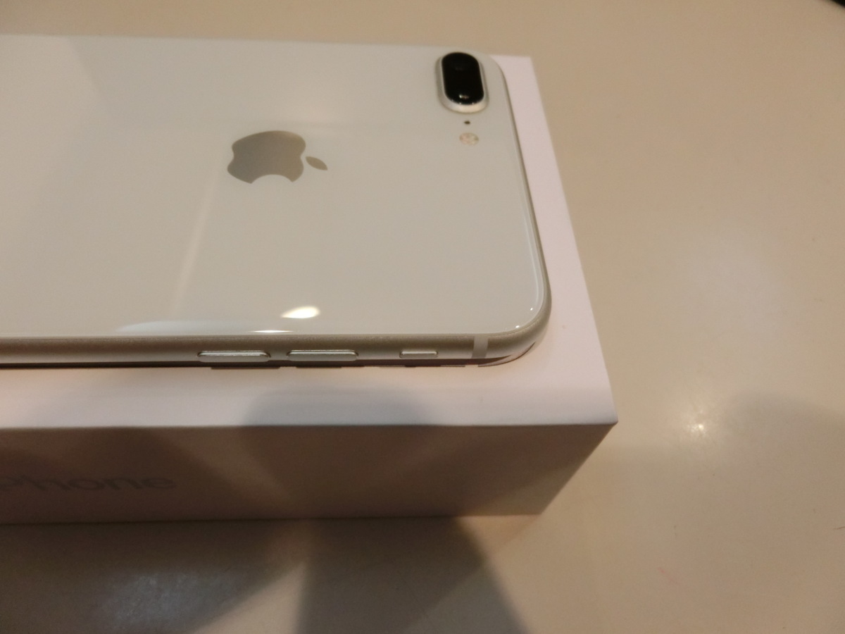 ヤフオク! - SIMフリー Apple iPhone8 Plus 256GB シルバー