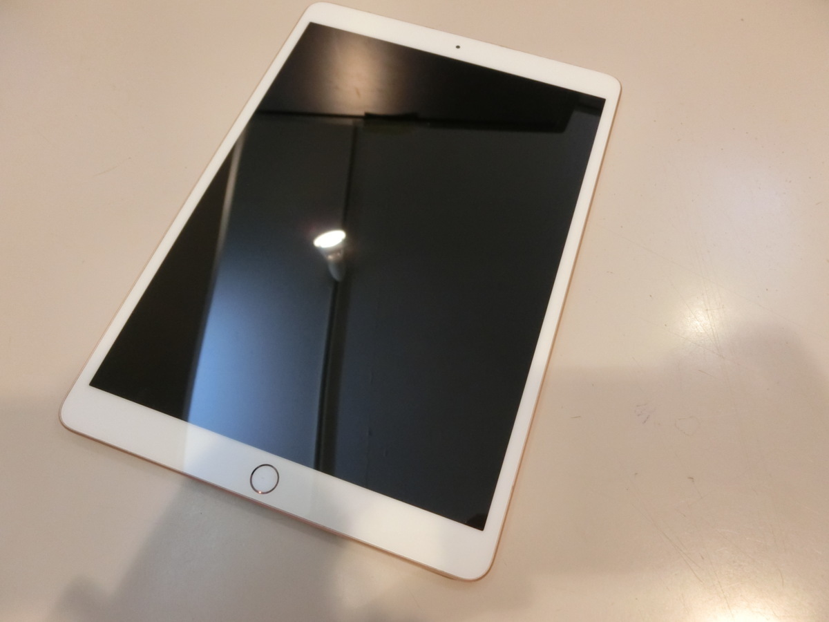 Apple☆iPad Air3 Wi-Fi 64GB ゴールド 美品 本体のみ☆ bpbd