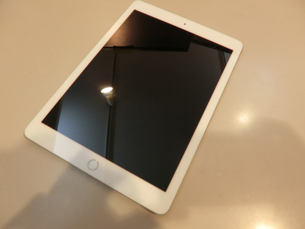 ☆Softbank ○判定 iPad 第6世代 cell 32GB シルバー 品 本体のみ