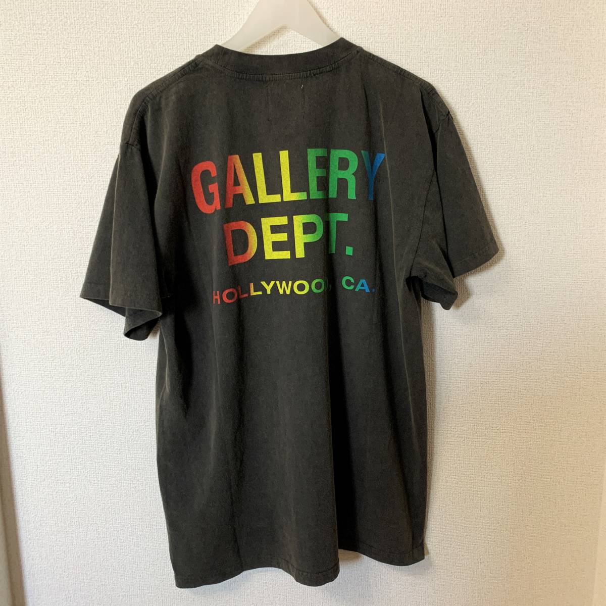 ギャラリーデプト GALLERY DEPT Tシャツ レインボーロゴ Mサイズ(文字 