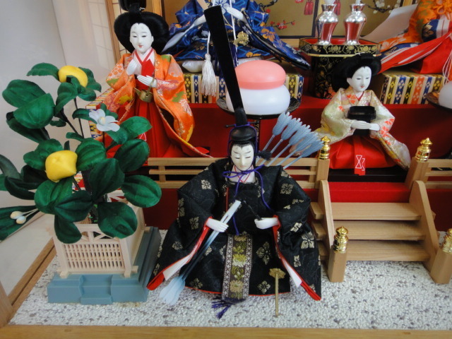 4240○日本の伝統雛飾 菊水作「御七人飾り」オルゴール付 ケース入