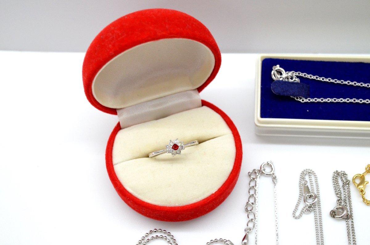 キングラム[fui] アクセサリー まとめ売り ネックレス ブローチ 指輪 イヤリング など ゴールド シルバ－カラー メーカー刻印含む_画像5
