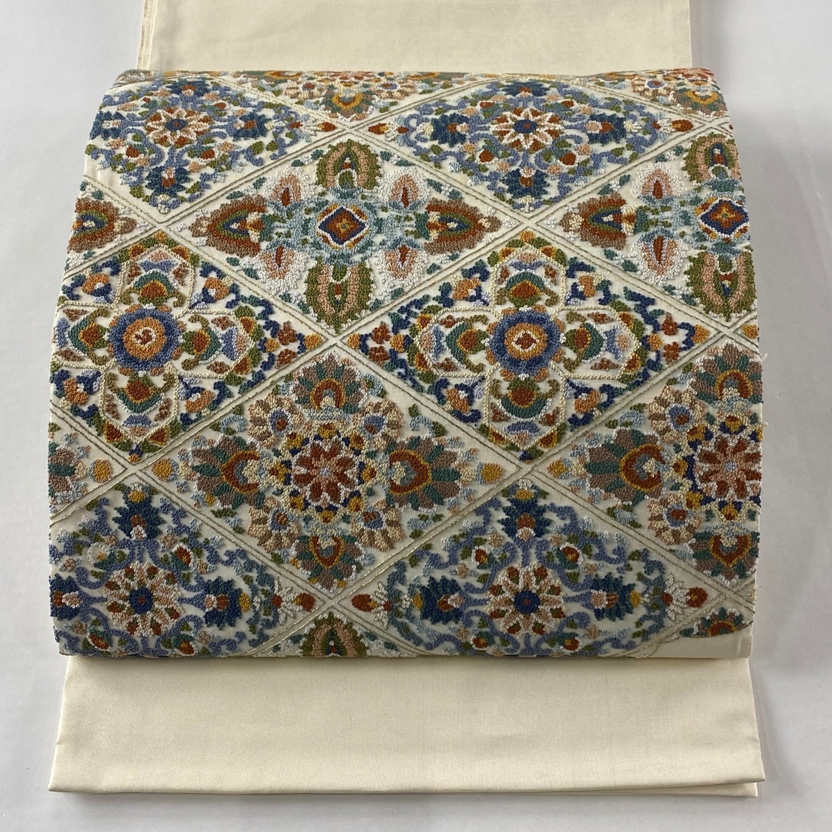 袋帯 逸品 花菱 相良刺繍 金糸 クリーム お太鼓柄 正絹 【】 bpbd