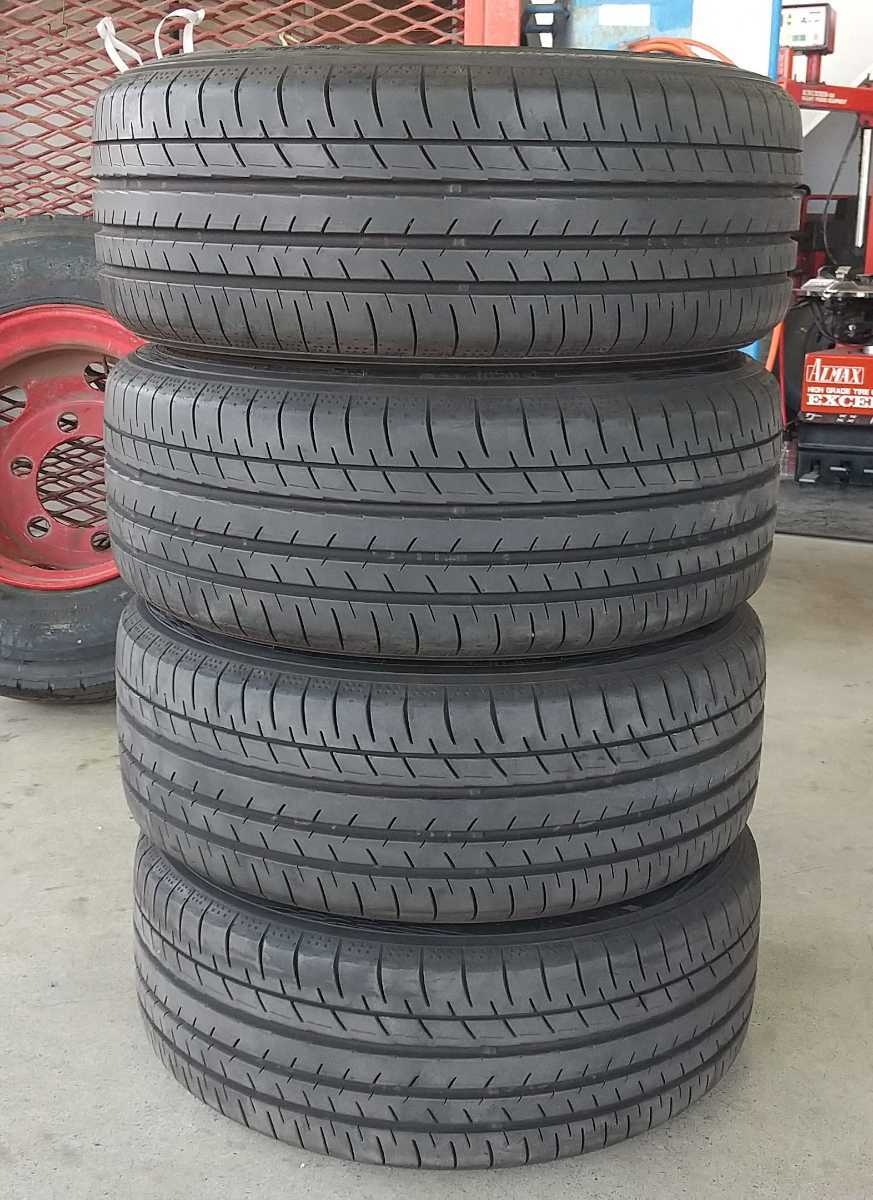 ヨコハマ BluEarth 215/45R17 新車外し4本プリウス 86-