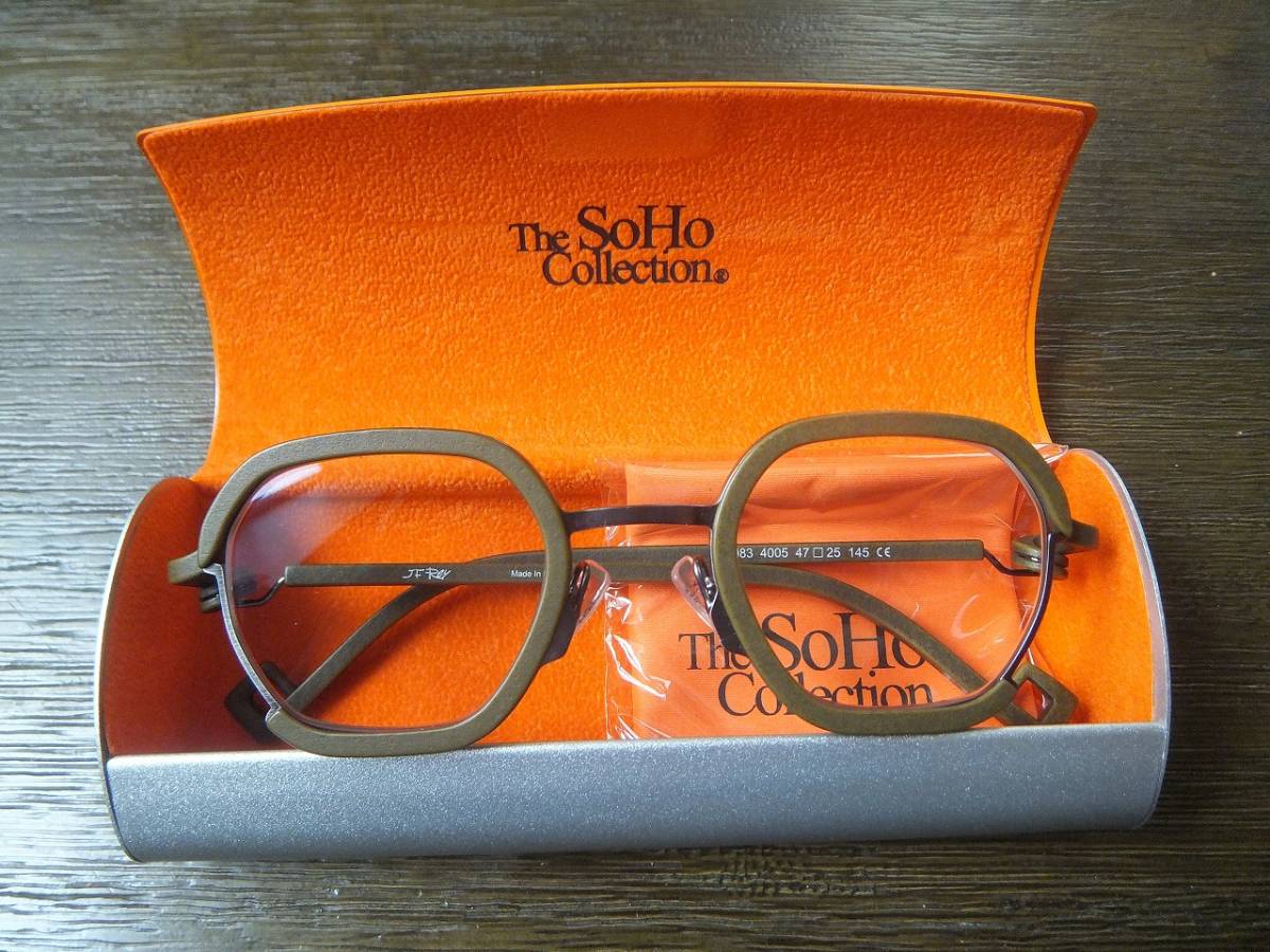 希少 新品 未使用 JFREY ジェイエフレイ 数量限定 変形メガネ モスグリーン 唯一無二 Made in France 専用ケース 眼鏡拭き