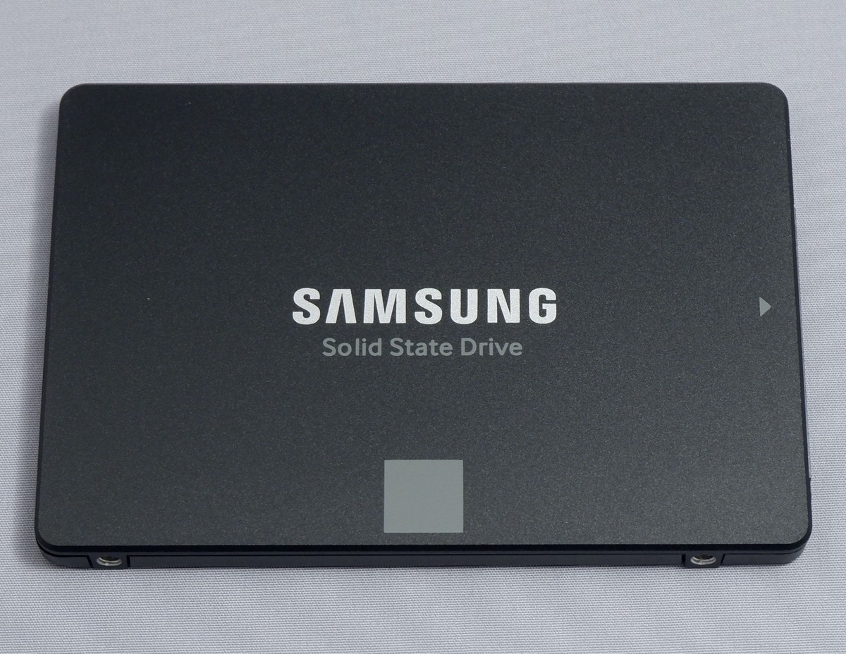 SAMSUNG 860 EVO 2TB SSD　2.5インチ SATA6Gbps _画像1