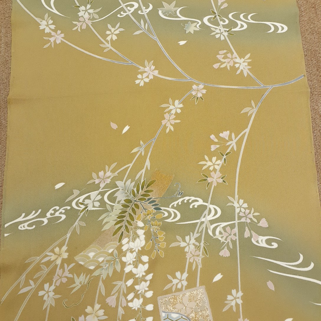 061007　正絹　芥子色　花柄　シルク100cm×2枚　はぎれ　ハギレ　リメイク　ハンドメイド