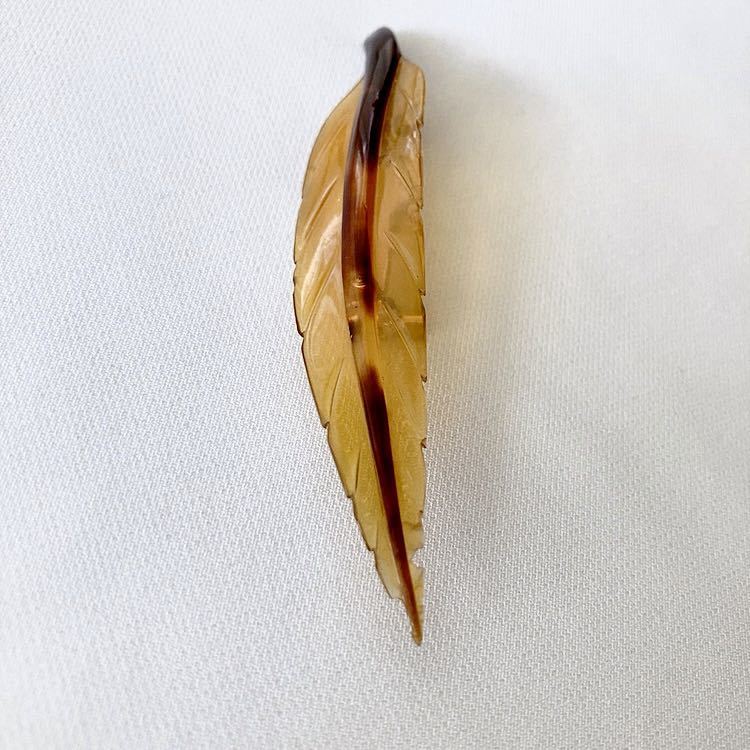  tortoise shell brooch 2 point .. leaf ..