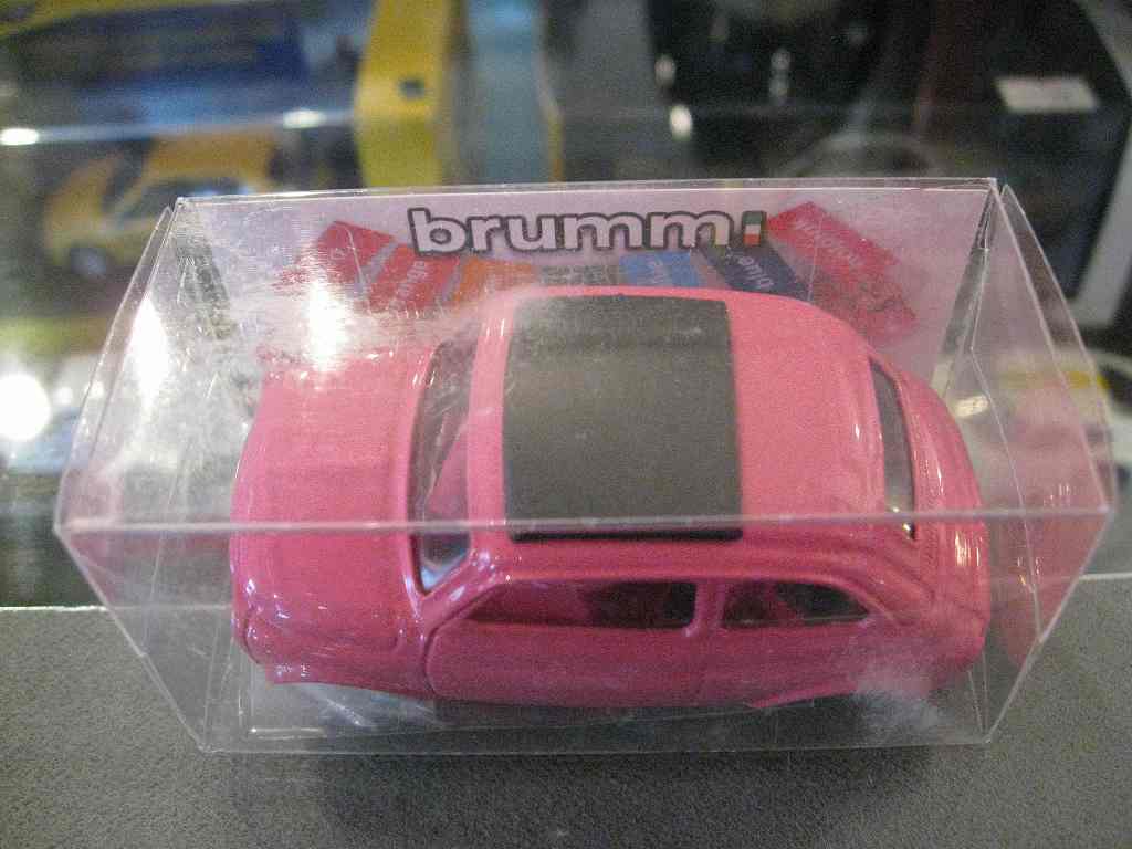* Italy buy Blum 1/43FIAT500 construction KIT hot pink *