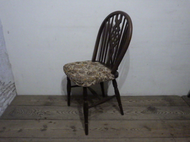 公式店舗タZ0241◆⑯イギリスアンティーク◆素敵な古い木製ホイールバックチェア◆英国家具 椅子 ダイニング ウィンザーチェア カフェ レトロK笹4 西洋