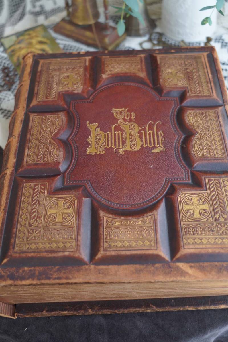 1884年「the HOLY BIBLE 」キリスト 聖書 洋書 古書 大型豪華 1884年「the HOLY BIBLE 」キリスト 聖書 洋書 古書 大型豪華