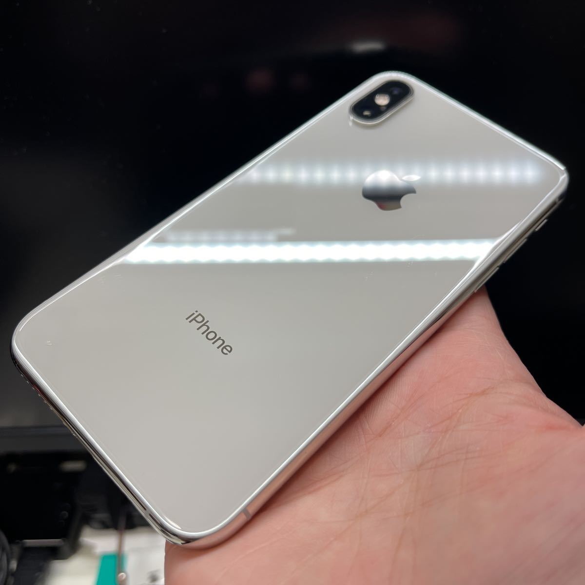 iPhone Xs Silver 256 GB Softbank SIMフリー-