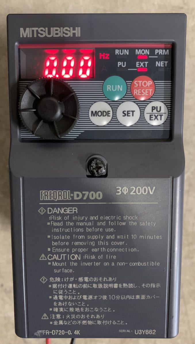三菱 MITSUBISHI インバータ FREQROL-D700 FR-D720-0.4K 通電動作確認