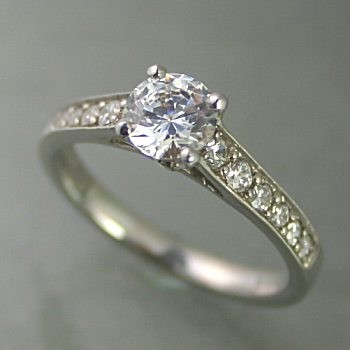 婚約指輪 安い プラチナ ダイヤモンド 0.7カラット 鑑定書付 0.71ct Dカラー SI2クラス 3EXカット GIA_画像1