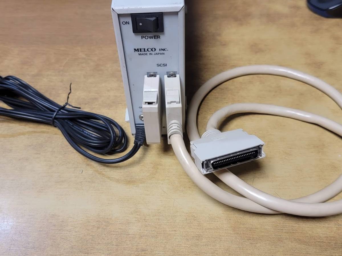 BUFFALO DSC-526 SCSI 外付けハードディスクドライブ HDDなし PC-9801 PC9821 動作品 通電確認 中古品 希少品_画像4