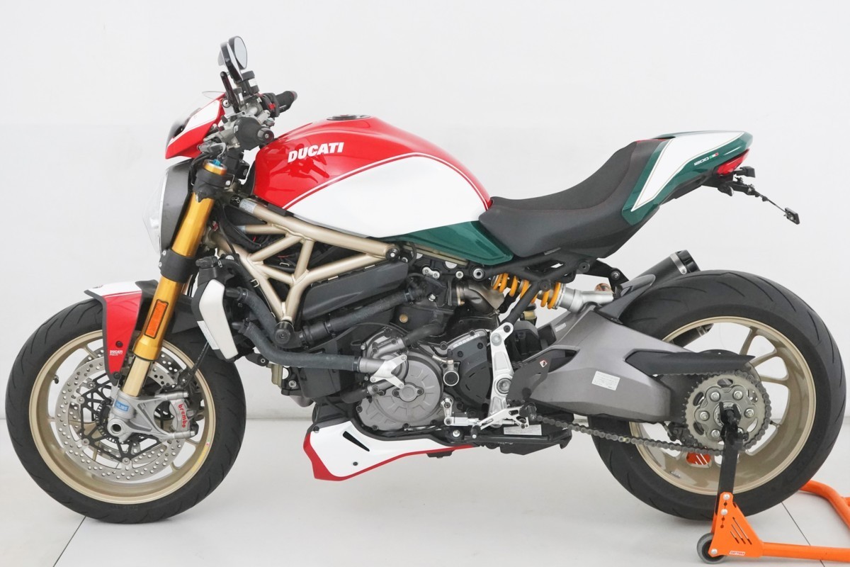 希少 世界限定500台 国内13台 モンスター1200 25°アニバーサリオ DUCABIKEステップ＆クラッチカバー rizomaビレットカバー テルミマフラー_画像9