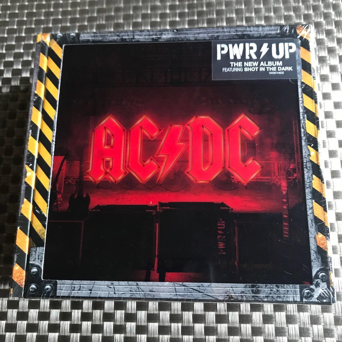 ◆ AC/DC / Power Up《Deluxeリミテッド･エディション》【新品･未開封】